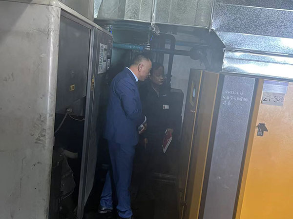 青島螺桿空壓機